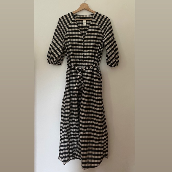 H&M Dresses & Skirts - H&M Navy/Gray Midi Dress - S